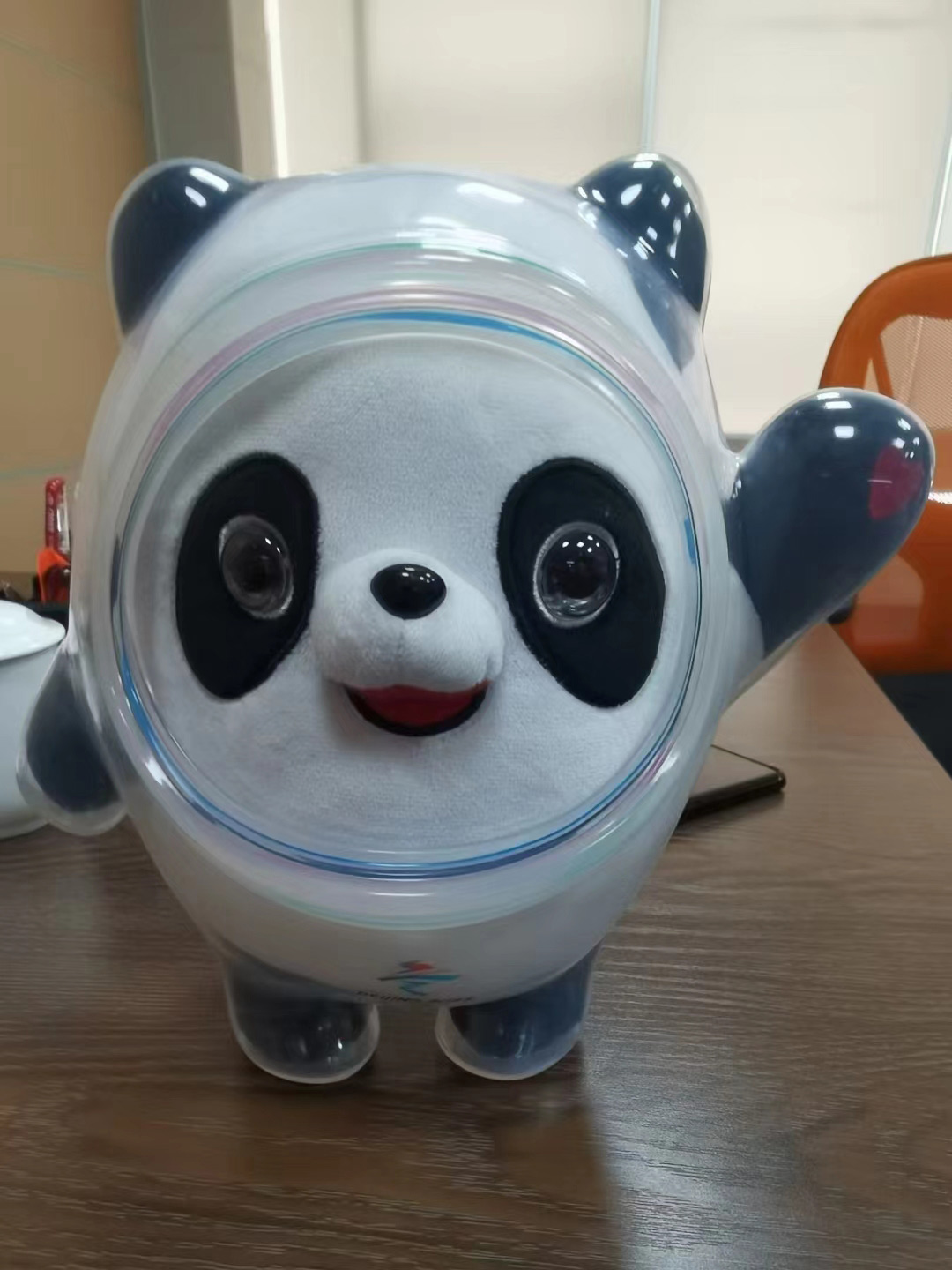冰墩墩外殼使用的是液態(tài)硅膠嗎？